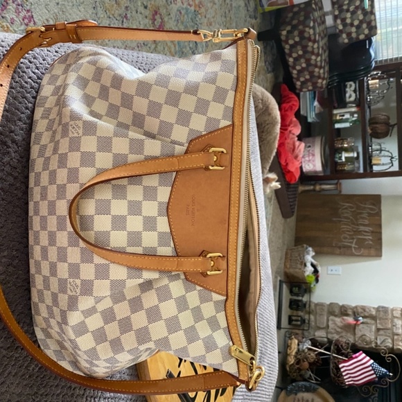 Louis Vuitton SIRACUSA GM - Picture 2 of 16